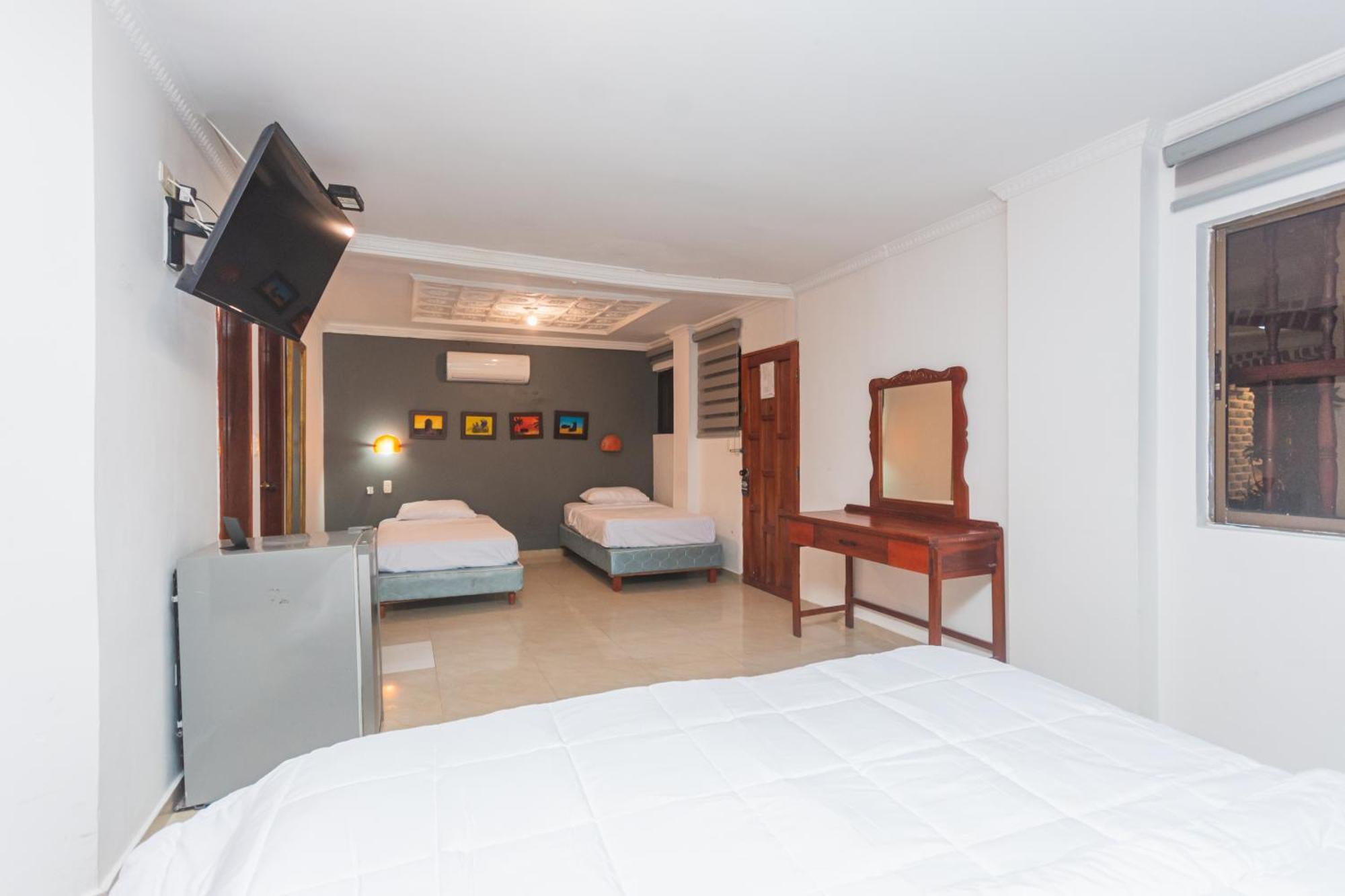 Hotel Baluarte Coast Cartagena Bagian luar foto