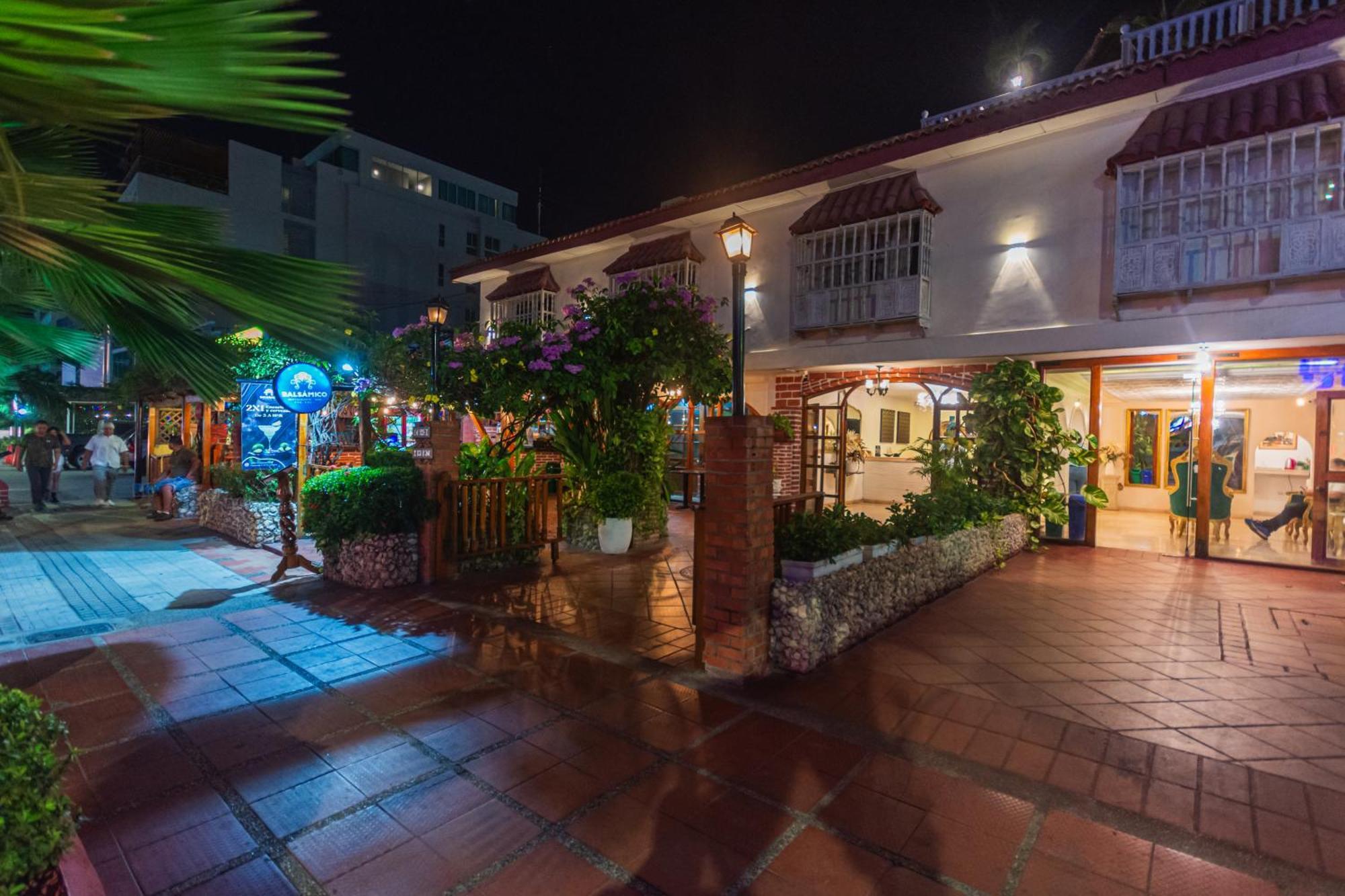 Hotel Baluarte Coast Cartagena Bagian luar foto